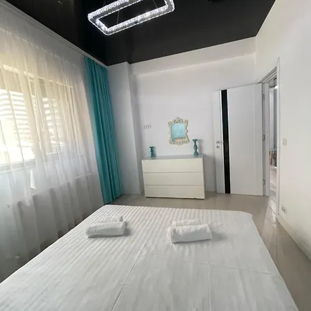 Iulia Apartment *